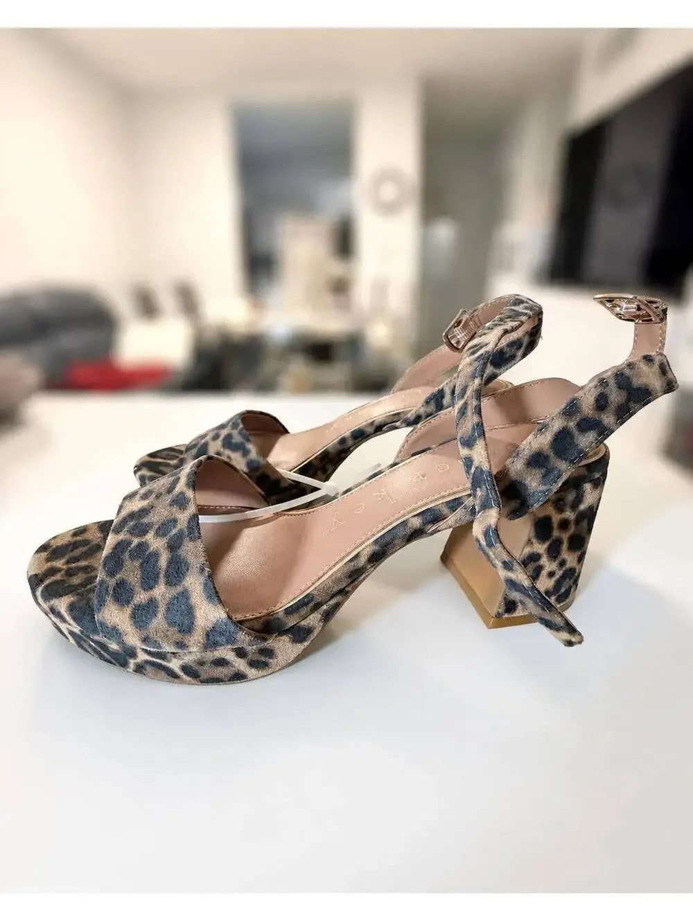 NWT Copper Key Leopard Print Platform Block Heel Sandals Size 7M NWOB